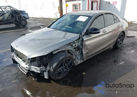 2019 Mercedes-Benz C 300 4Matic из США, поврежденный, VIN 55SWF8EB1KU312915